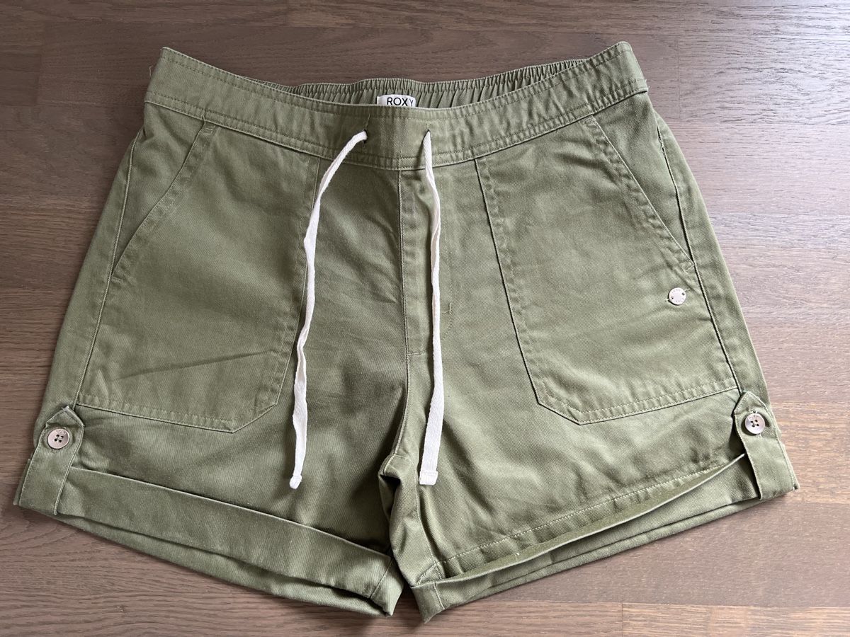 Roxy Pantaloni: Roxy Shorts – Nuovo (secondo la descrizione) da Kriens venduto da Krienserin_T