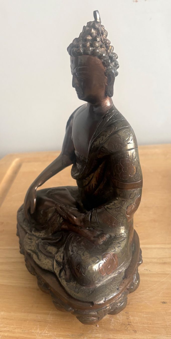 Figuren: Buddha Figur Bronze Sitzend  24 cm – Gebraucht aus Frick von Rukki 6