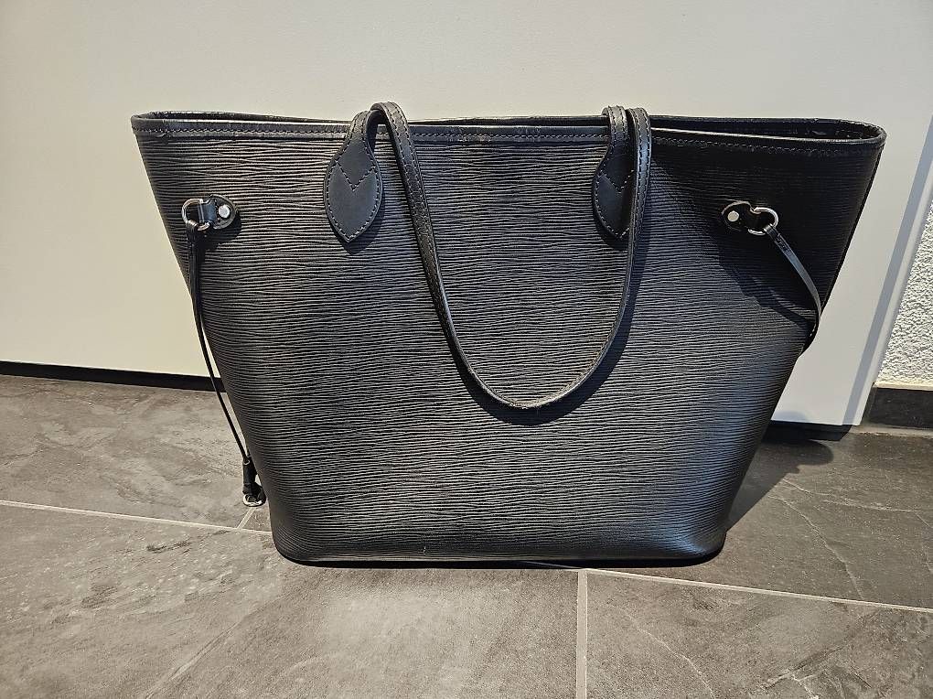 Borse da donna: Louis Vuitton Neverfull Epi Schwarz – Usato da Saland venduto da zwergli90 4