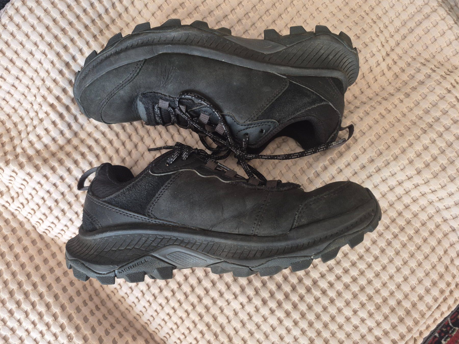 Merrell Scarpe da donna: Wanderschuhe Merrell schwarz Gr. 37,5 – Usato da Winterthur venduto da EH47 4