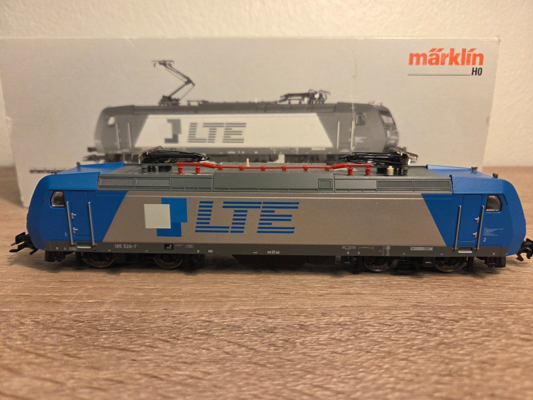 Märklin Modellini di ferrovie: Märklin 36831 E-Lok BR 185 LTE Digital H0 – Nuovo e nell'imballaggio originale da St-Aubin-Sauges venduto da Lo_Go