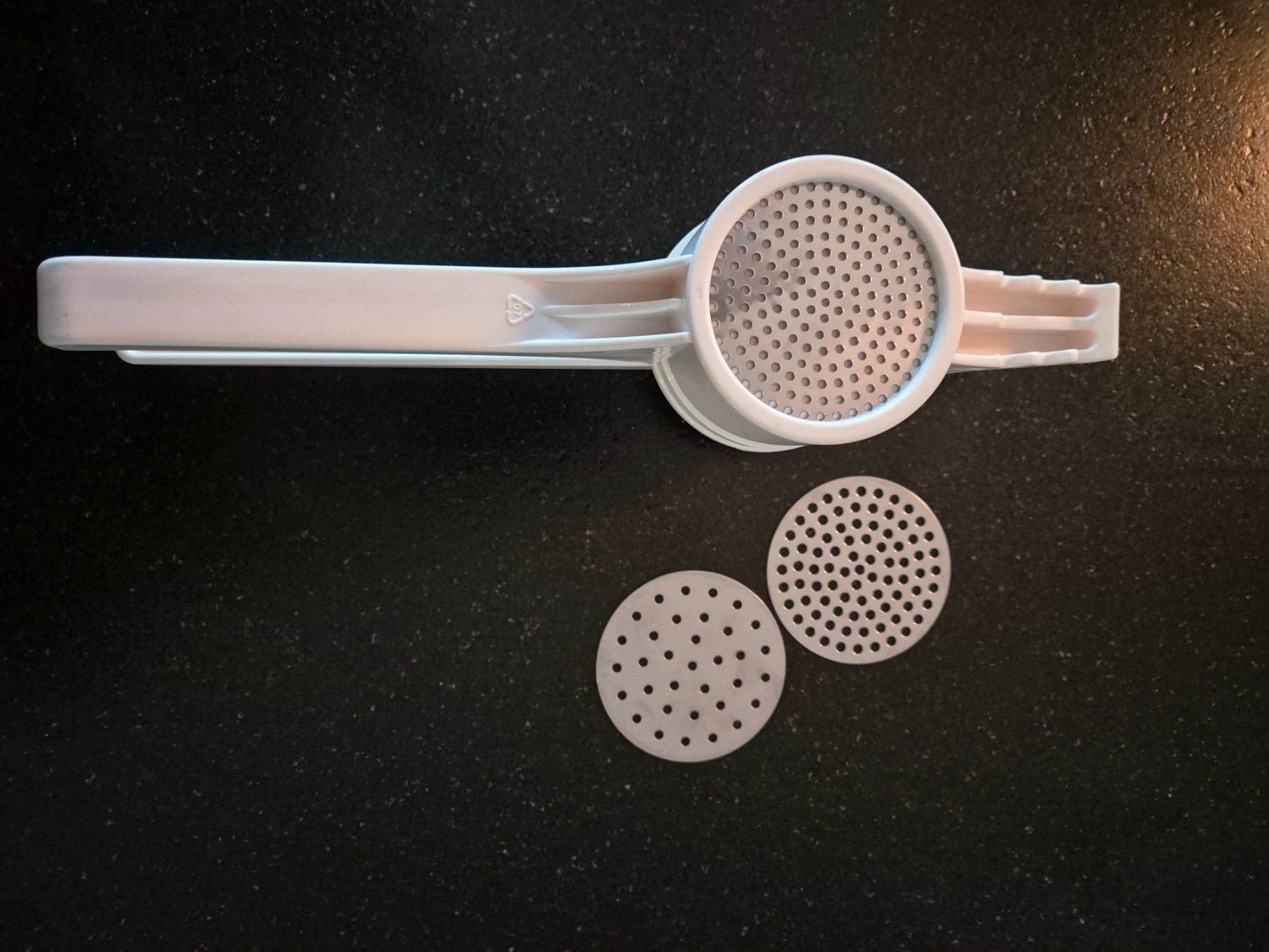 Tutte le macchine: Migros presse-purée comme neuf – Usato da Satigny venduto da Helene2014 2