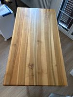 1 Beizertisch, mit Gusseisernen Füssen