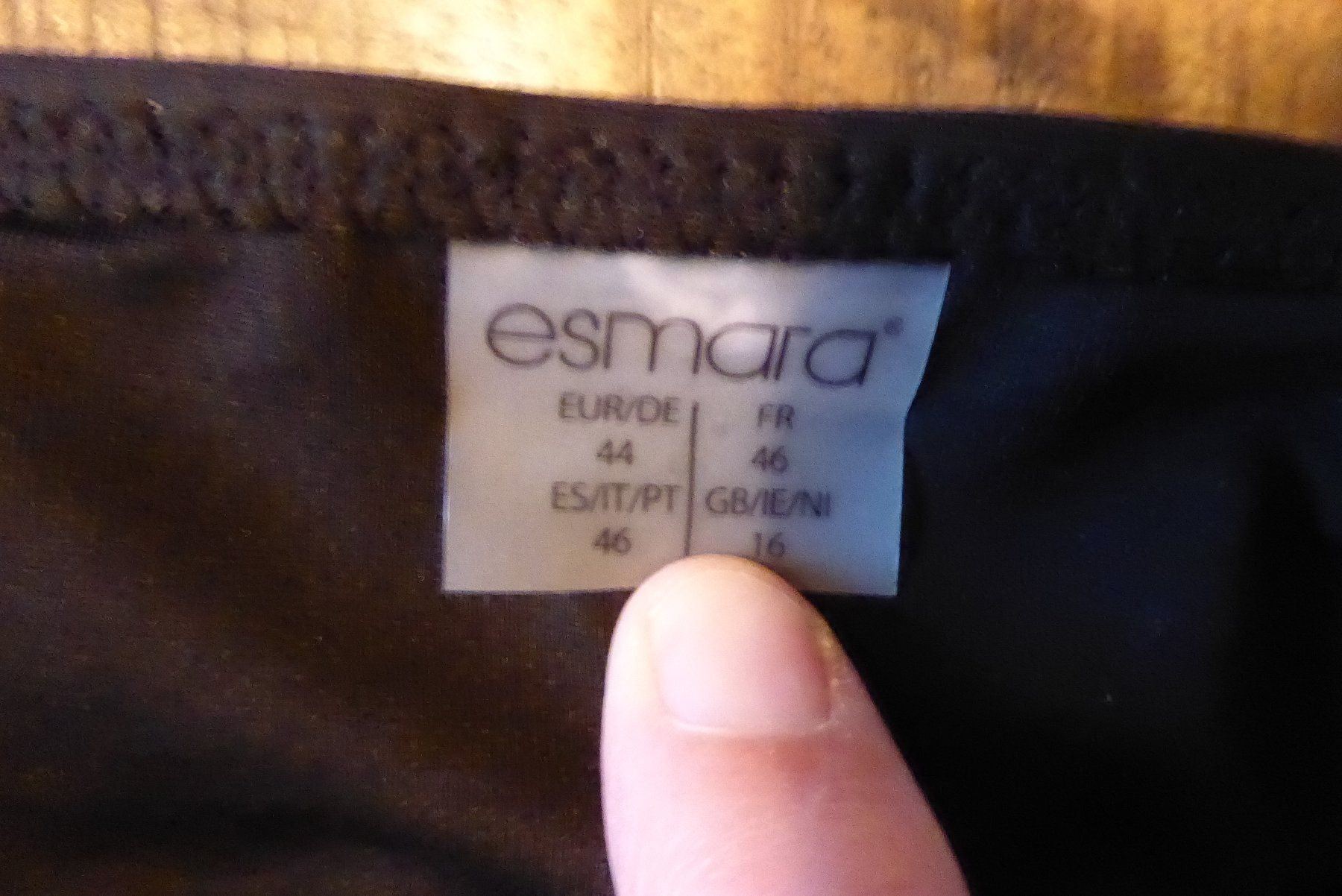 Costumi da bagno & Bikini: schwarze Badehose Gr 44 esmara TOP – Usato da Sargans venduto da Benziner 1