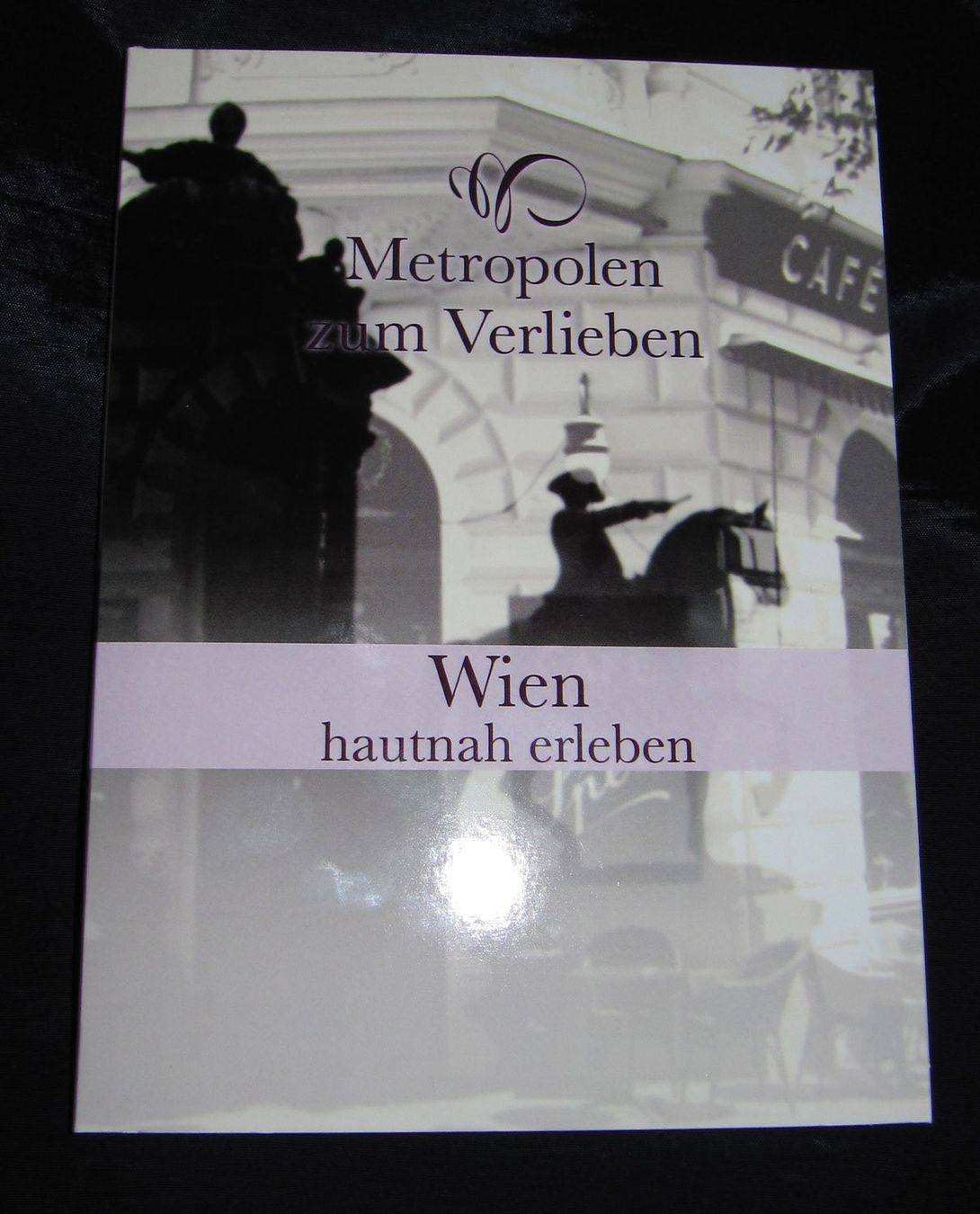 Libri: Reiseführer Geschenk Set Paris Rom Prag Wien Stadtplan + CD – Nuovo e nell'imballaggio originale da Basel venduto da Brouw 3