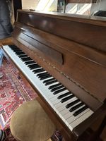 Piano droit Belsono