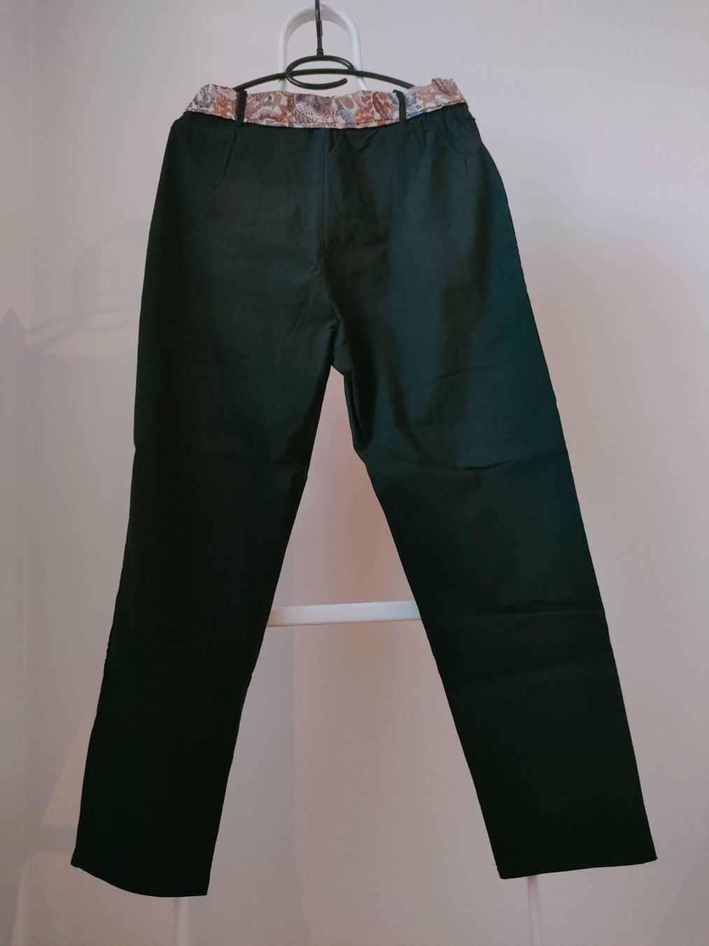 Pantaloni: Wunderschöne Damen Hose schwarz mit Gürtel – Nuovo (secondo la descrizione) da Dietikon venduto da MJ_Sporting 1