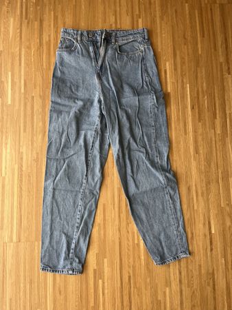 Mom Jeans High Waist – Gr. 36 – hellblau
