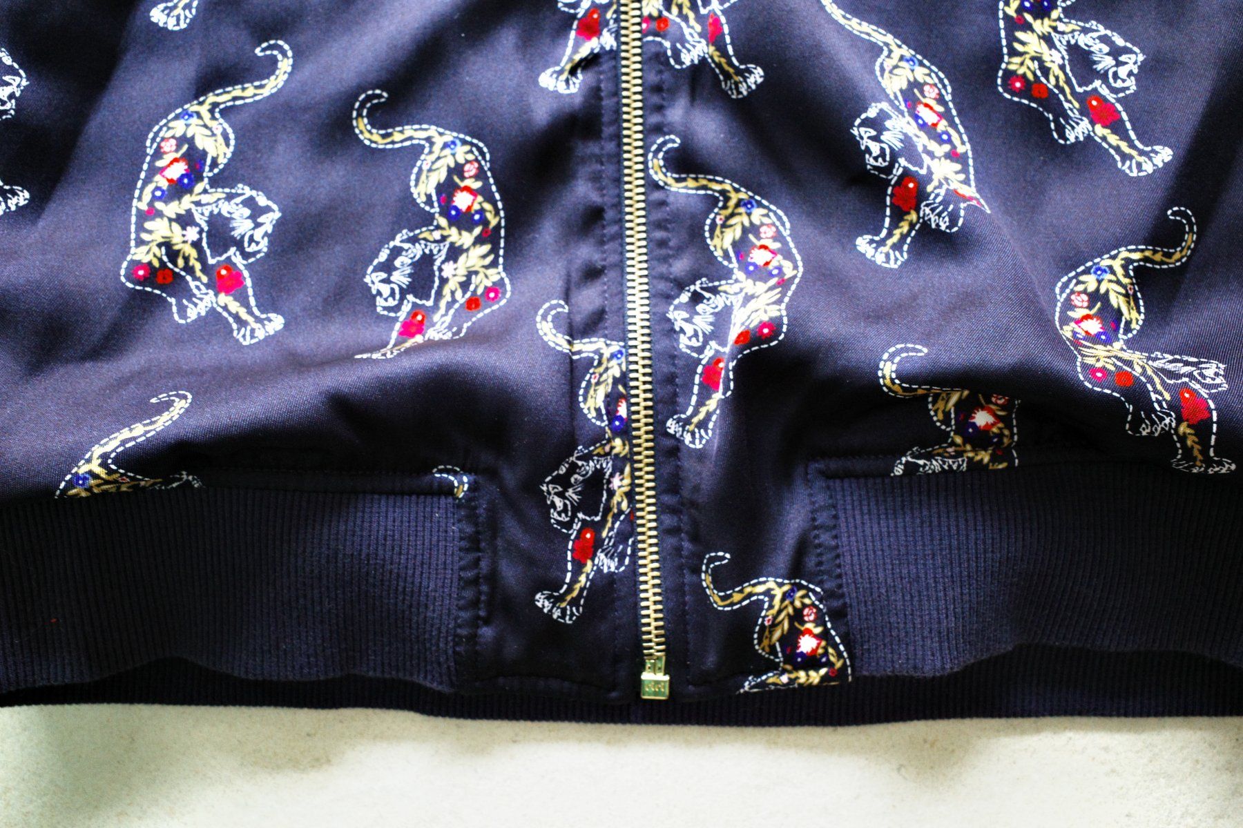 Sandro Giacche: Sandro Paris Reversible Tiger Zip jacket — Size 1 – Usato da Hermance venduto da mta_p22l 5