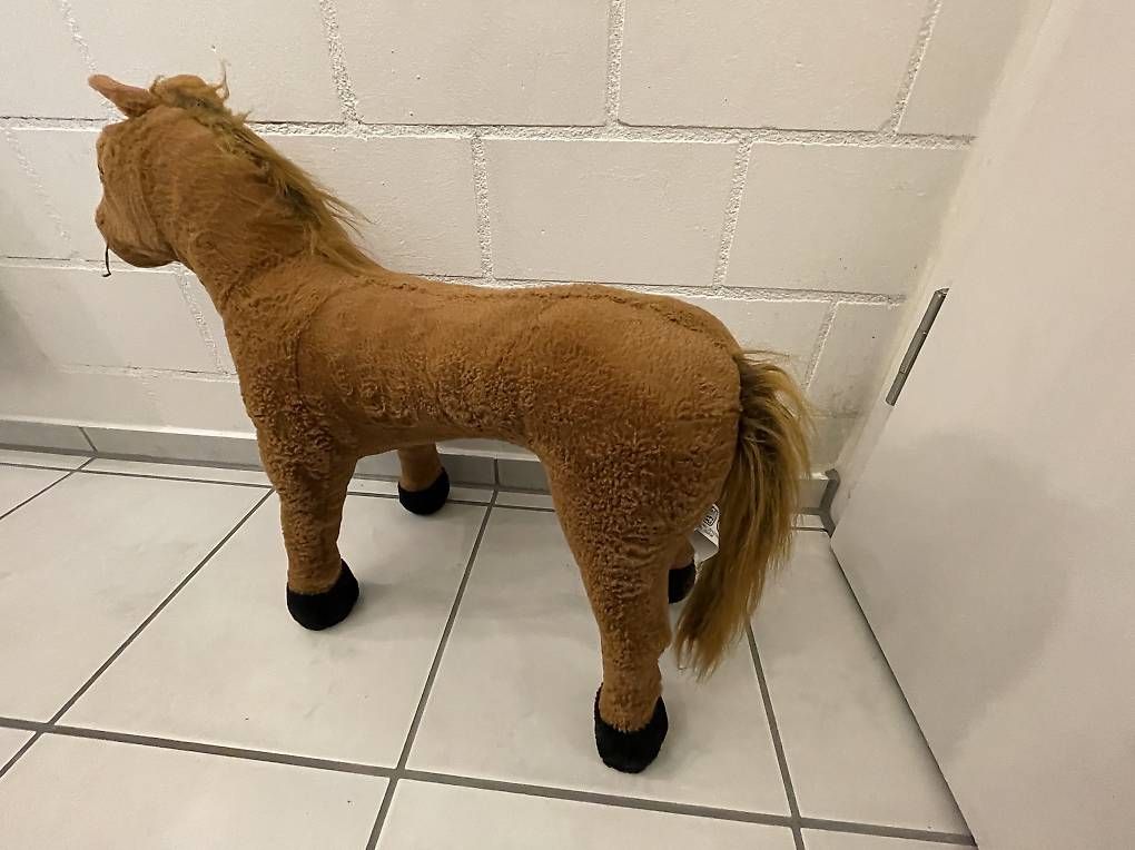 Giocattoli: Kinder-Reitpferd mit Geräuschen – Usato da Möriken AG venduto da nipamijule 2