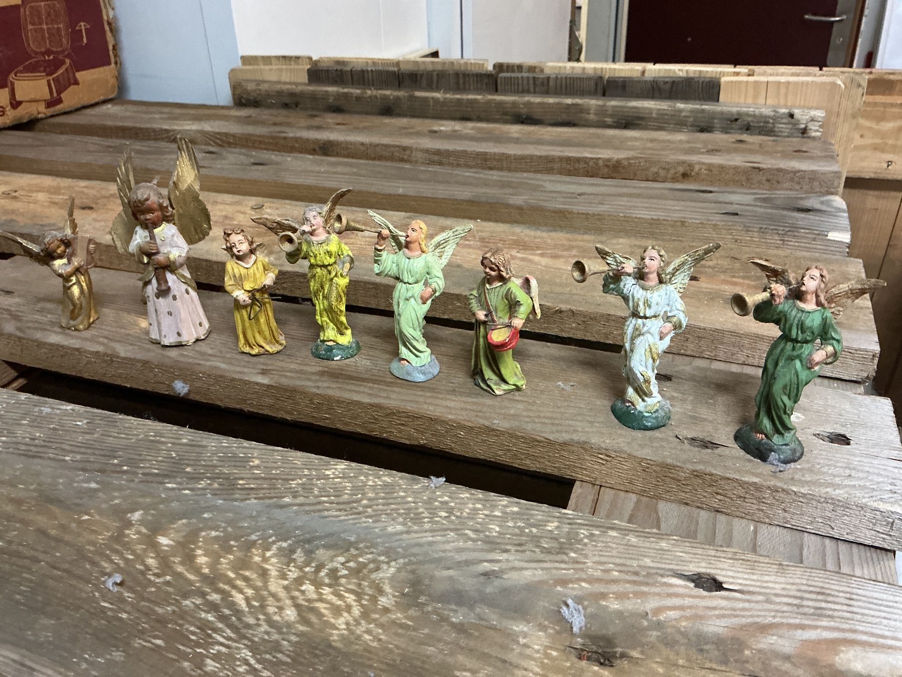 Statuette: 8 musizierende Engel – Usato da Bern venduto da vielerart
