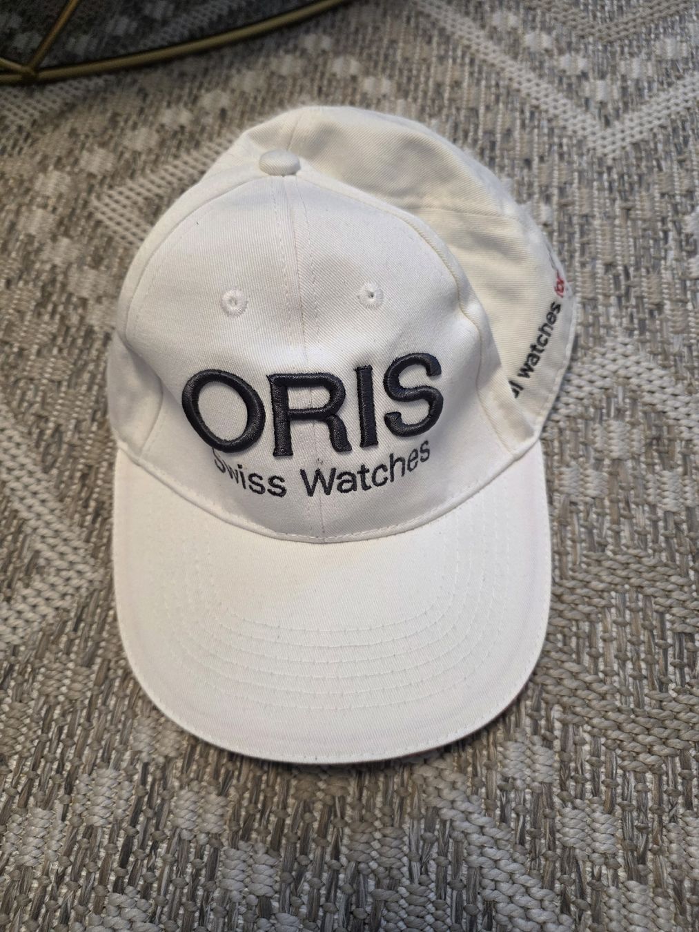 Copricapi, berretti & cappellini: ORIS Swiss Watches Baseballcap Weiss – Usato da Dorf venduto da Echo_Elements