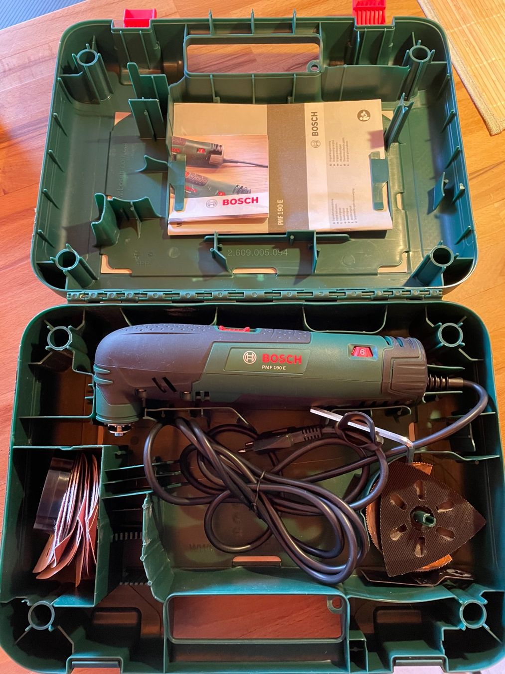 Bosch Handwerkzeuge: Bosch - Multifunktionswerkzeug PMF 190 E – Gebraucht aus Bern von  1