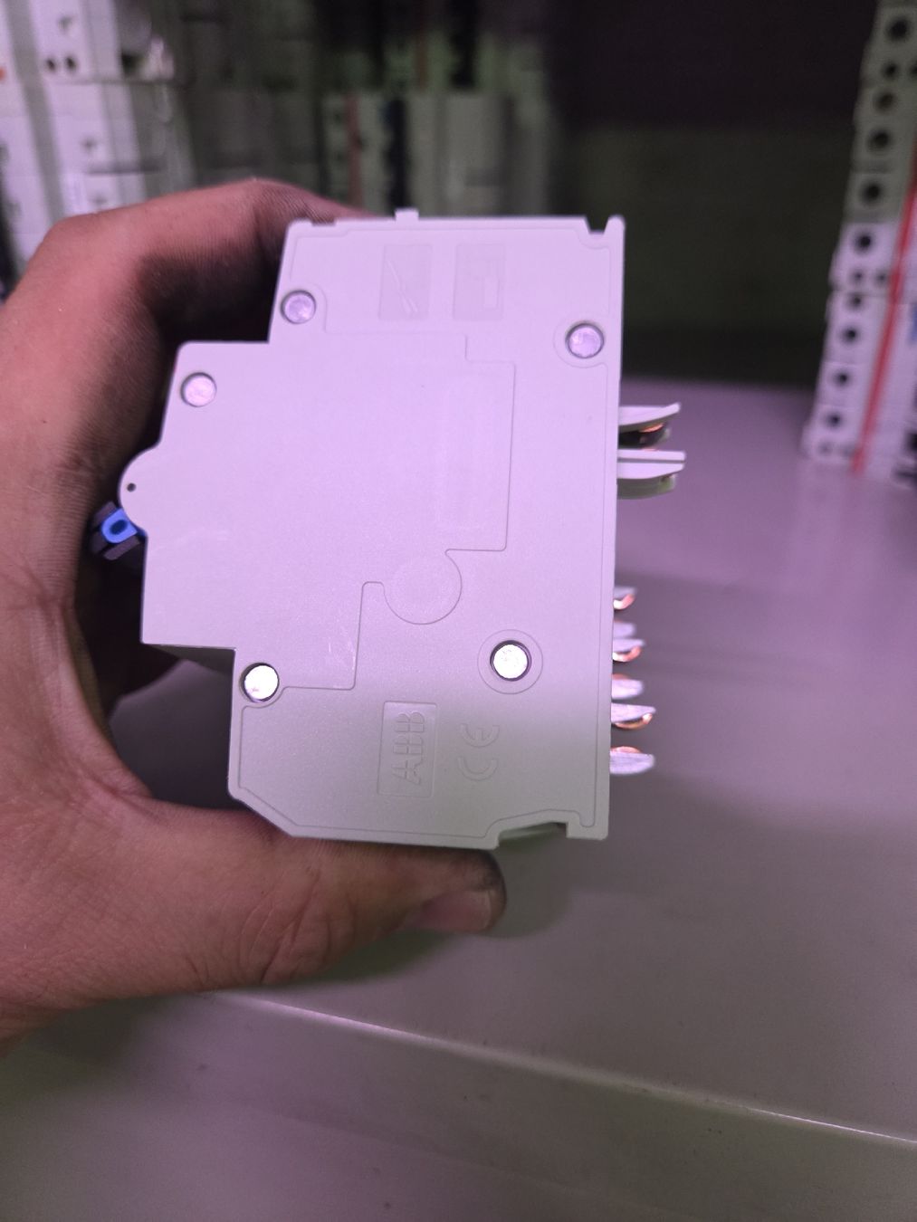 ABB Interruttori: ABB Fehlerstromschutzschalter FS403M C16 FI/LS – Usato da Zürich venduto da eymen20 2