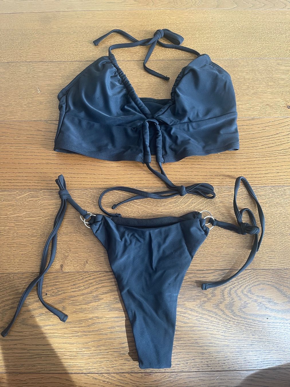 Costumi da bagno & Bikini: Schwarzer Bikini mit Schnürung, Grösse S, Neu – Nuovo e nell'imballaggio originale da Bassersdorf venduto da Sandy456 1