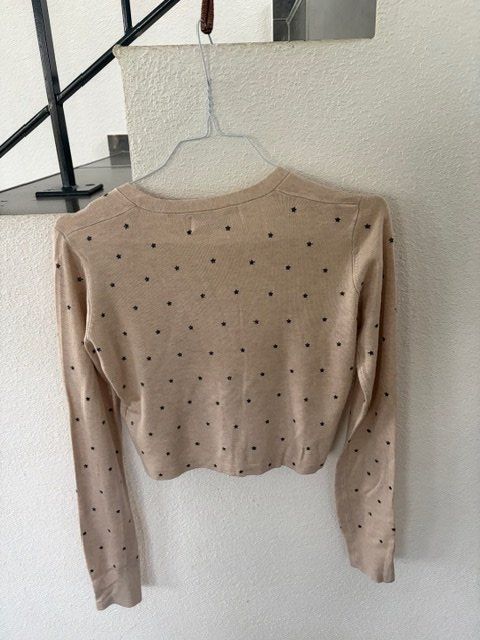 Guess Giacche & Cappotti: Guess Mädchenstrickjäckchen- leichter Cardigan – Usato da Mehlsecken venduto da Helly21 4