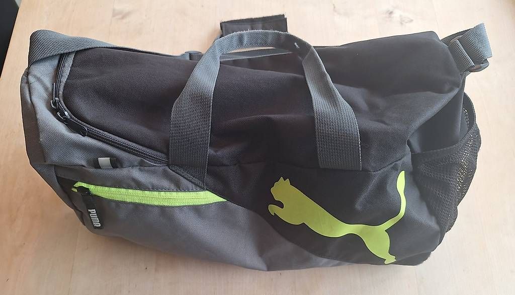 Sacs: Puma Sporttasche – D'occasion à Seewis-Dorf par GAGAGAGSGAGA 1