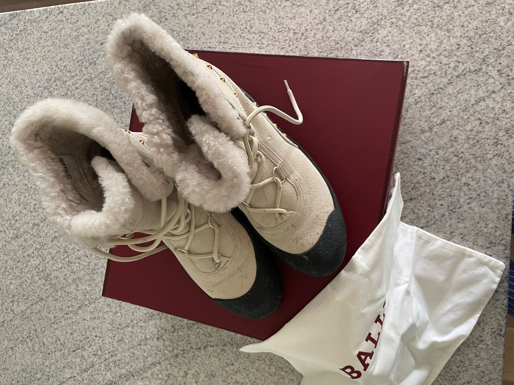 Bally Scarpe da donna: Tolle Stiefel von BALLY – Usato da Neuwilen venduto da bobbel01