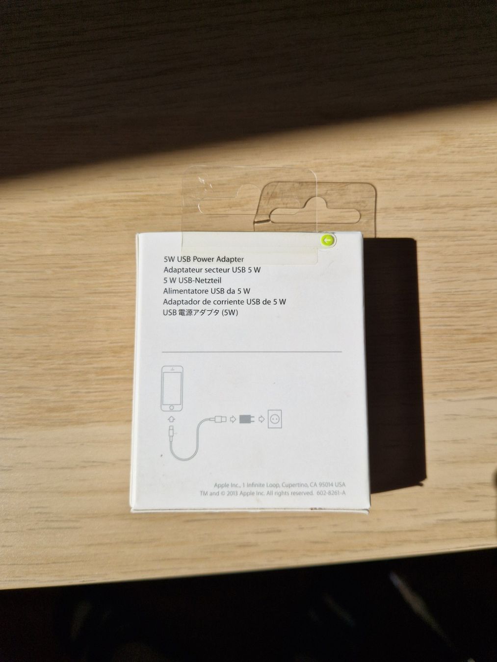 Apple Caricabatterie: APPLE USB Power Adapter 5W NEUF/NEU – Nuovo e nell'imballaggio originale da Chêne-Bougeries venduto da delphiholic 1