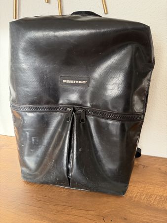 Freitag F49 FRINGE Rucksack schwarz