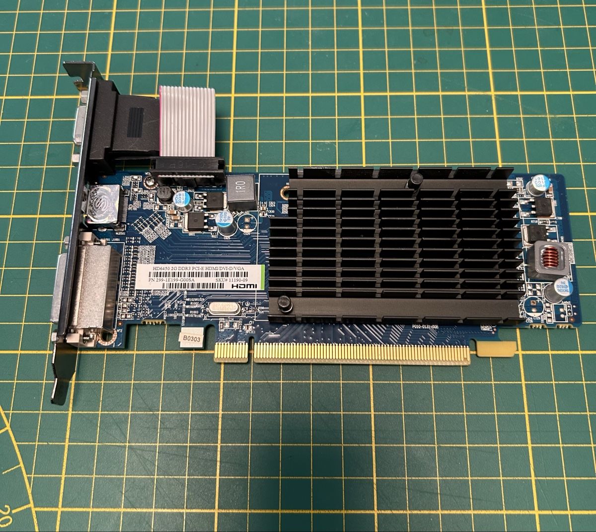 Grafikkarten: Radeon HD 6450 – Gebraucht aus Pully von Small1009