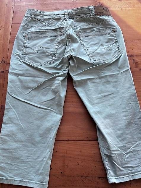 Nile Pantaloni: Kurze Hose hellblau von Nile Grösse XS – Usato da Bern venduto da Delirious 1