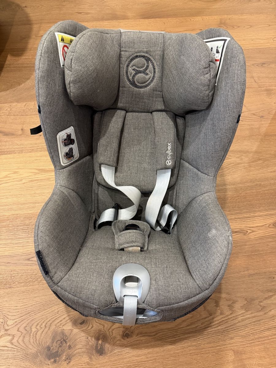Cybex Seggiolini per auto: Cybex Sirona Z i-Size plus Kindersitz Grau – Usato da Luzern venduto da ni_co_le_