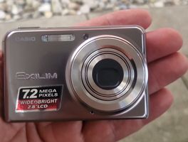 Casio Exilim 7.2 MP Digital Kamera - Top Zustand