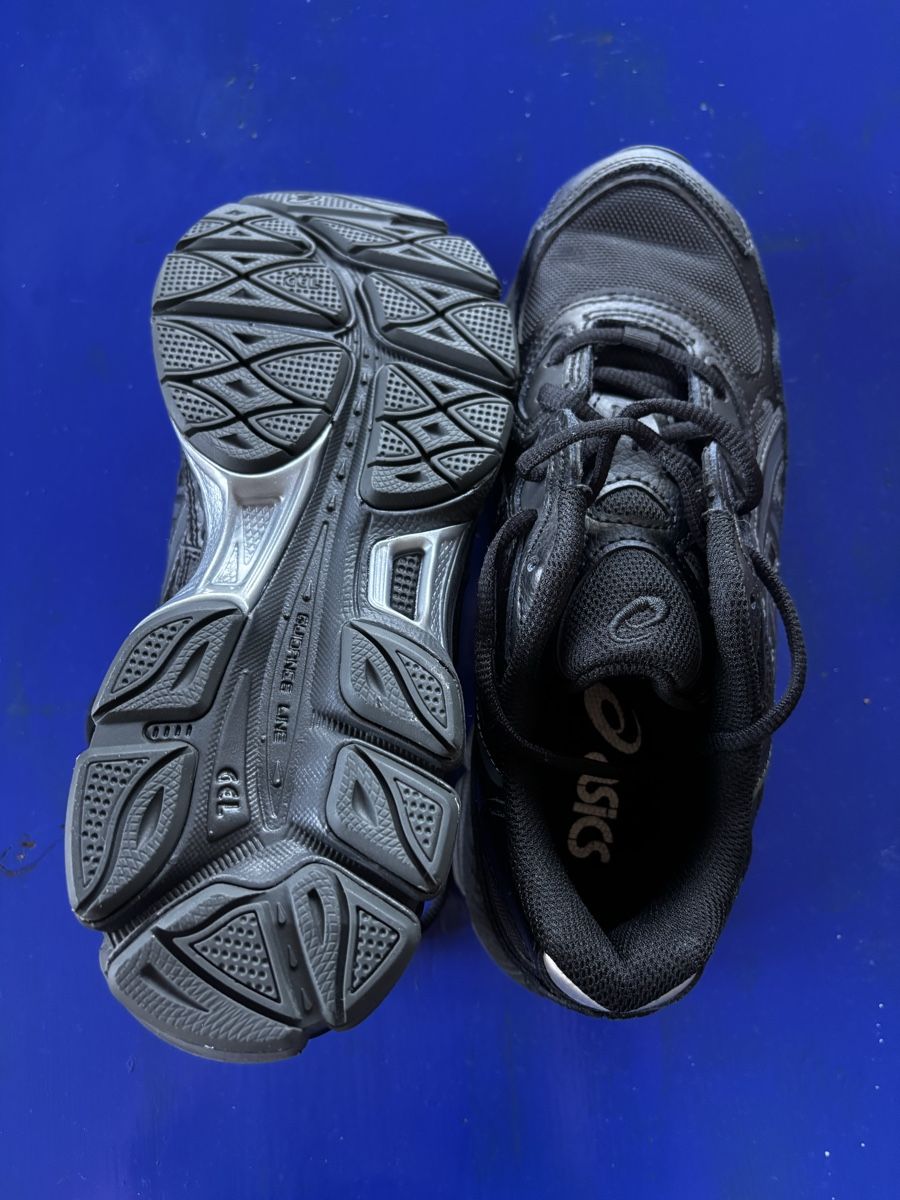 Asics Scarpe da donna: Asics schwarz Gr.39 – Nuovo (secondo la descrizione) da Zürich venduto da Pat8038 2