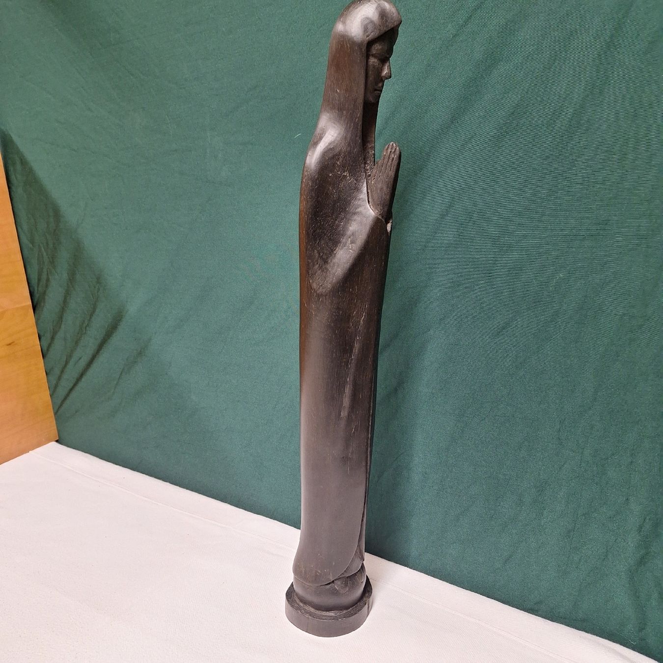 Sculture & Statue: Hohe Madonna Figur aus dunklem Holz, – Usato da Winterthur venduto da Goldpipau 3