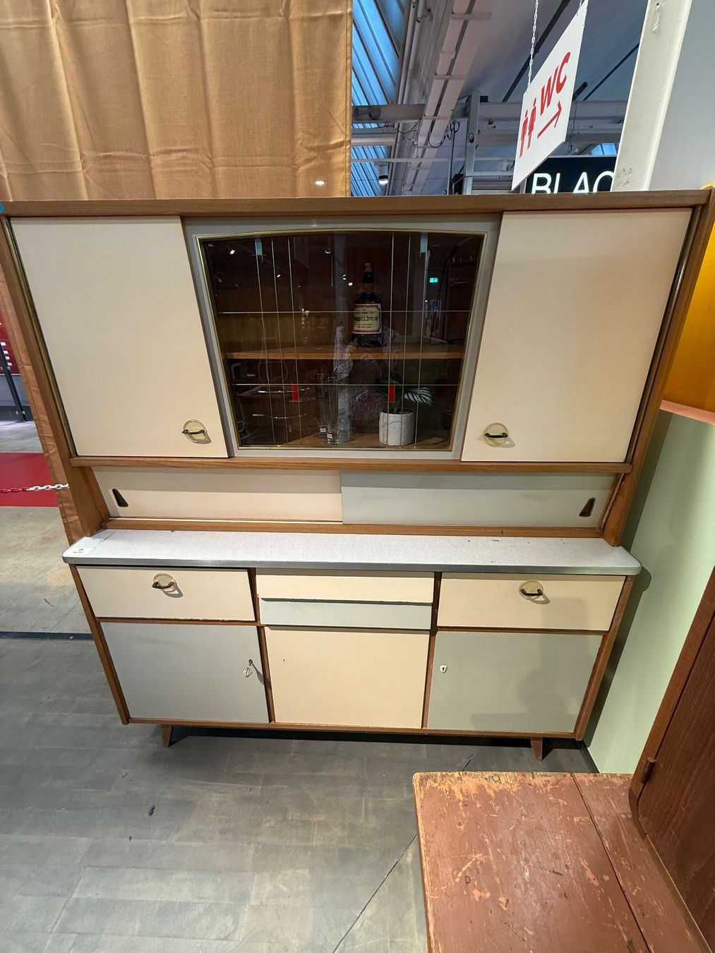 Büffets: Rockabilly Küchenbuffet – Gebraucht aus Fulenbach von Annie.s_Mid_Century 1