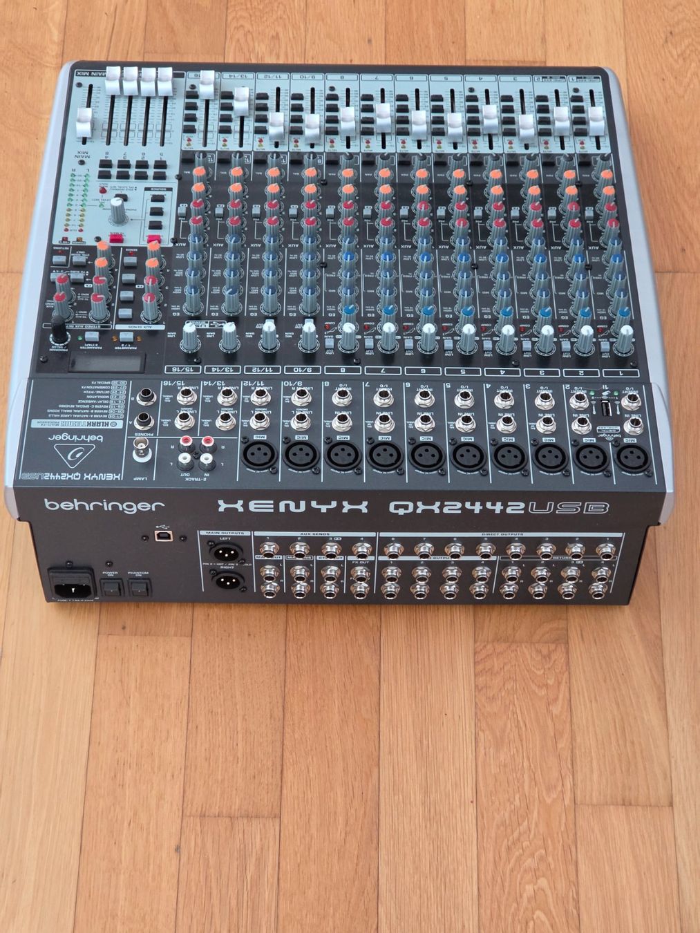 Behringer Platines de mixage: Behringer XENYX QX2442USB – D'occasion à Rotkreuz par dryan 1