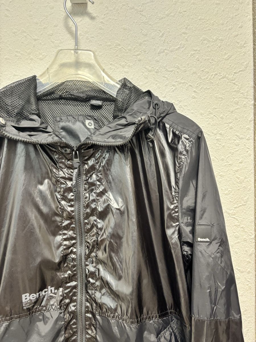 Bench Jacken: Bench Windjacke schwarz Gr. M – Gebraucht aus Bottmingen von ana_5hrv 3