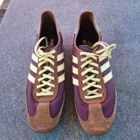 Adidas Sneaker Kastanienbraun/Weinrot,  Gr 8,5