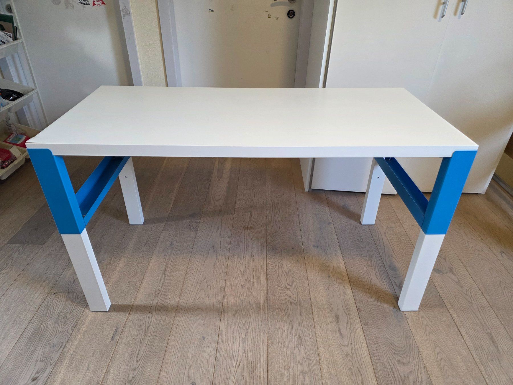 Scrivanie: Kinder Büro-Tisch von Ikea – Usato da Brügg BE venduto da fbratschi