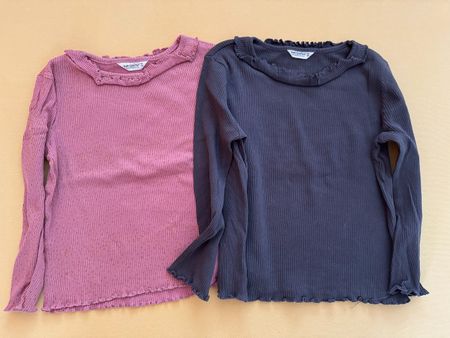 2 T-Shirts grau und rosa mit Glitzerpunkten, Gr. 122