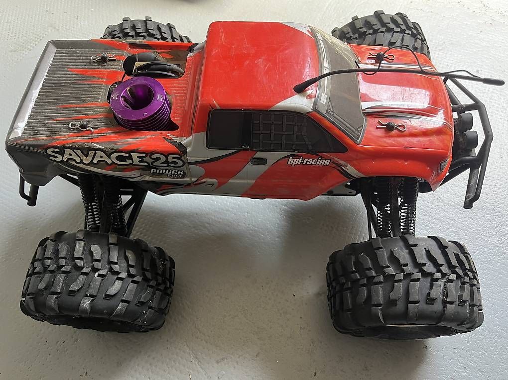 HPI Modellismo RC: HPI Savage 25 voiture télécommandée thermique – Usato da Grandson venduto da micha40