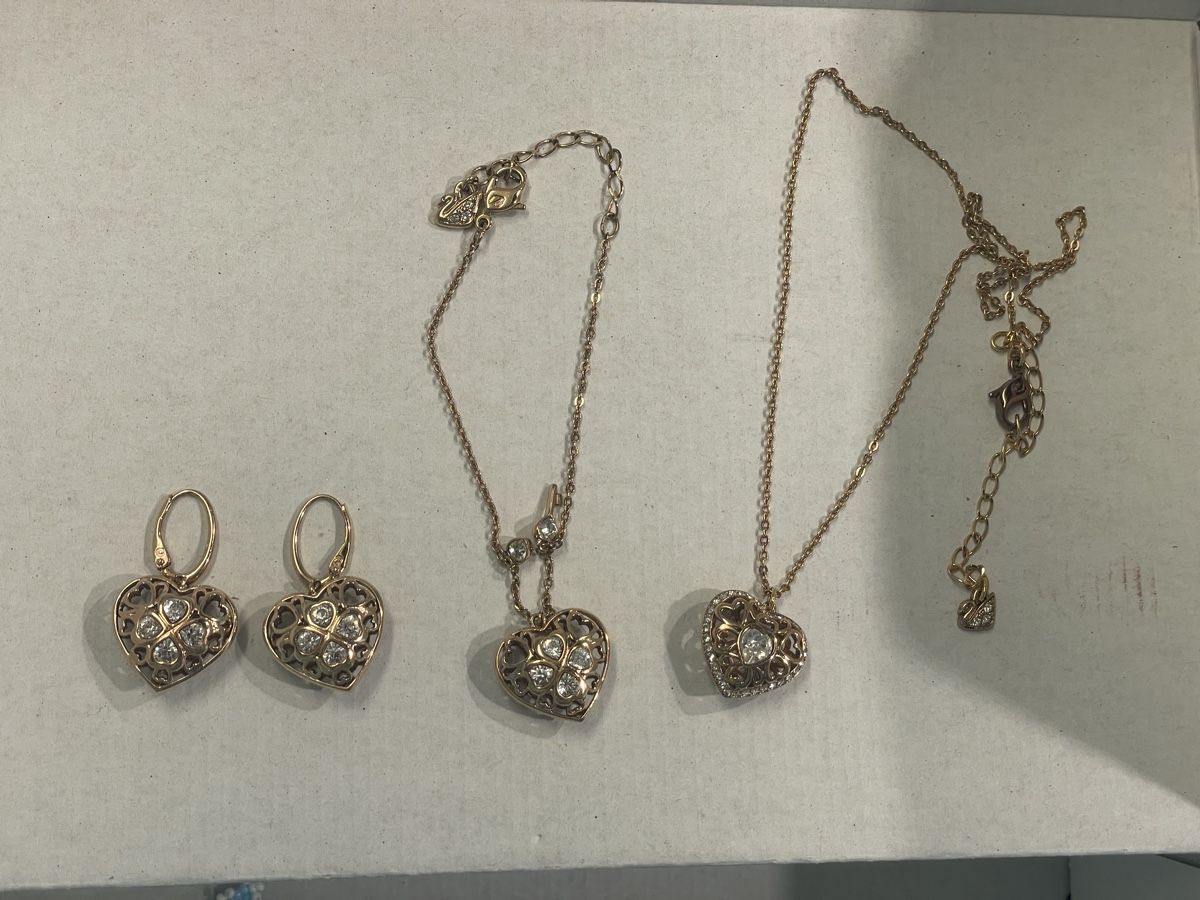 Swarovski Sonstiger Schmuck: Swarovski Set in Rosagold – Gebraucht aus Reinach BL von pupa.ball 1