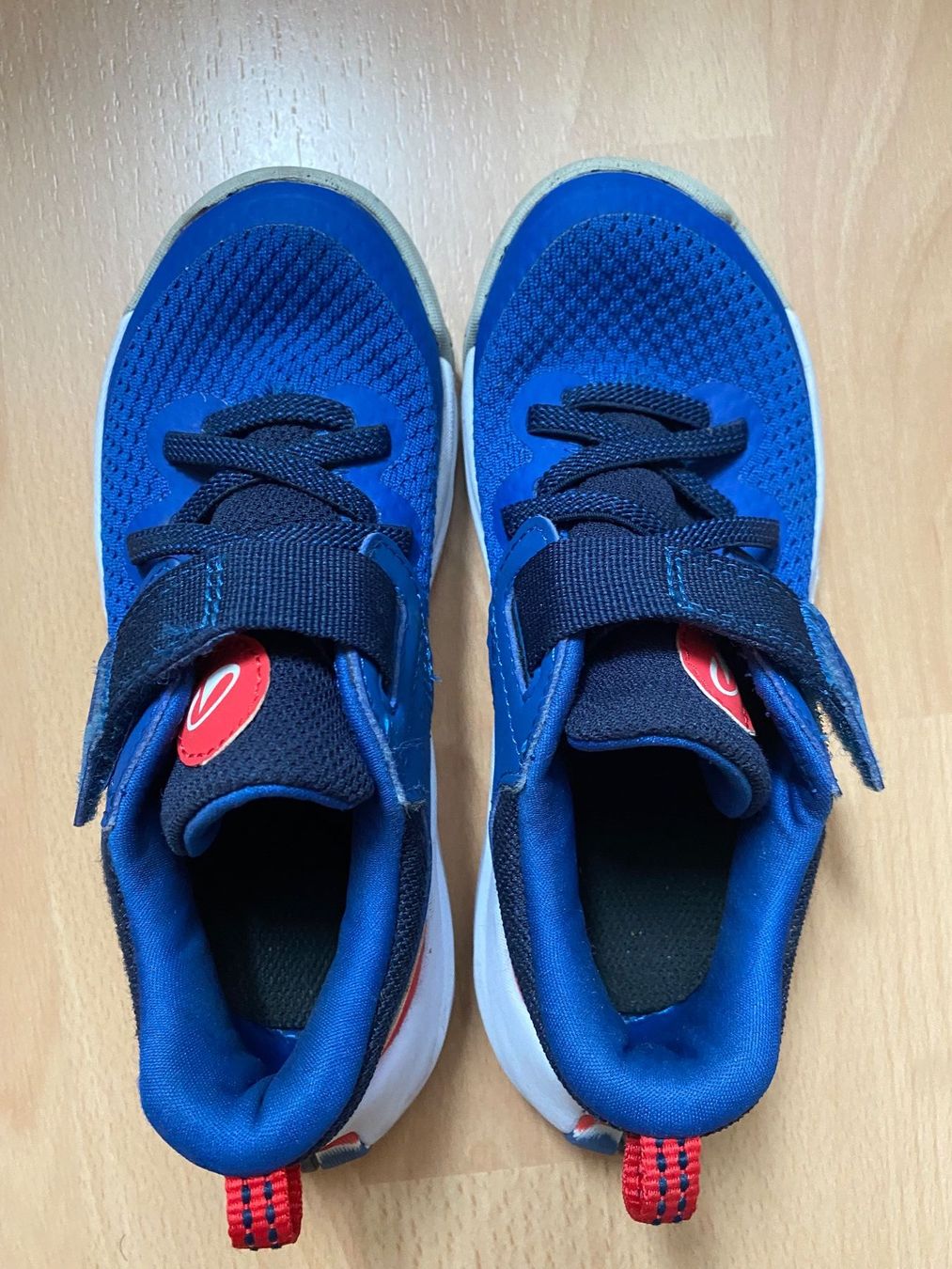 Scarpe per ragazzi: Kinder Sneakers Gr.29 – Usato da Thalwil venduto da netzer007