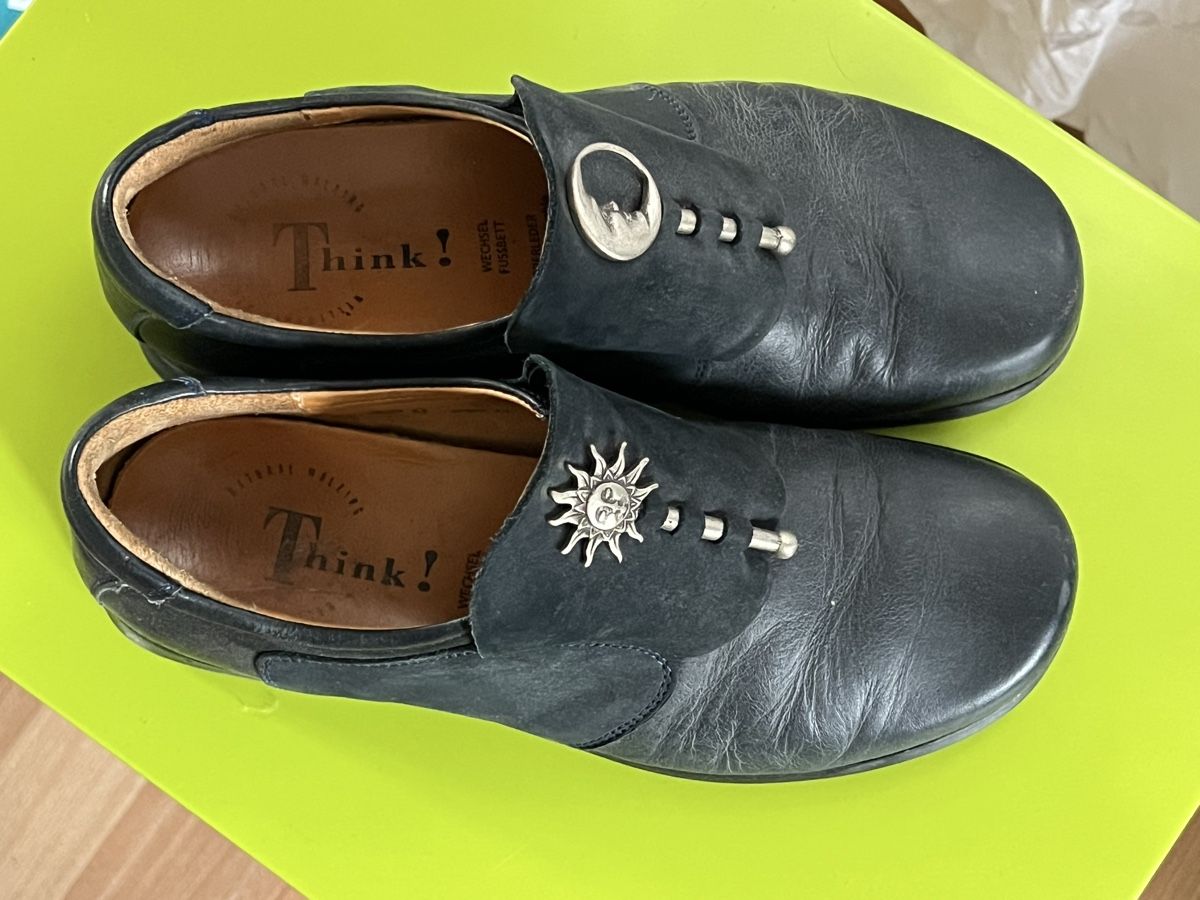 Think Damenschuhe: Think Halbschuh Sonne/Mond blau Gr. 39 – Gebraucht aus Kirchberg BE von wimmler