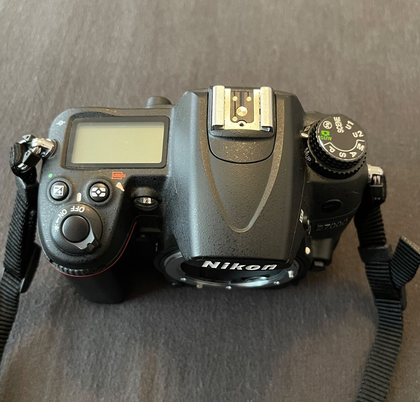 Nikon Fotocamera: Nikon D7000 18-105 VR Kit – Nuovo (secondo la descrizione) da Rapperswil SG venduto da Letas_closet 8