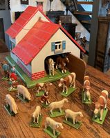 Antiker Stall Haus Holz geschnitzt Kühe