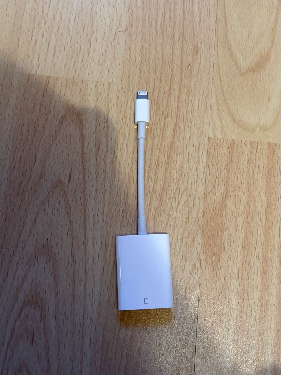 Apple Lecteurs de cartes: Apple Adapter Lightning auf SD Kartenlesegerät – Neuf (Voir description) à Gerzensee par younatp