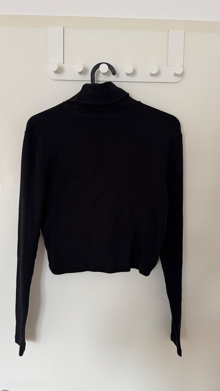 Maglioni & Felpe: Schwarzer  Crop-Rollkragenpullover, Even&Odd, Gr. M – Usato da Luzern venduto da Ecila007