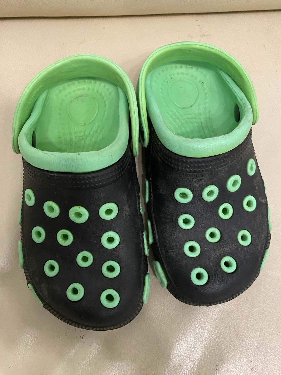 Chaussures garçon: Gartenschuhe Grösse 31 – D'occasion à Grasswil par pp7830