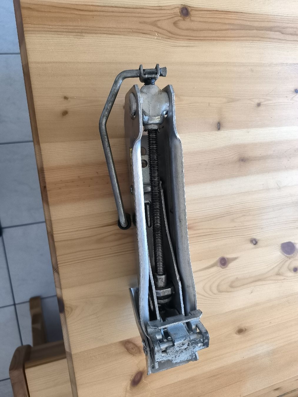 Alle Werkzeuge: Wagenheber VW – Gebraucht aus Schmitten FR von alain.k 1