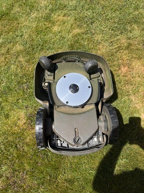 Husqvarna Tagliaerba: Robot Husqvarna Auto Mower 305 – Usato da mont sur rolle venduto da nocomment66 1