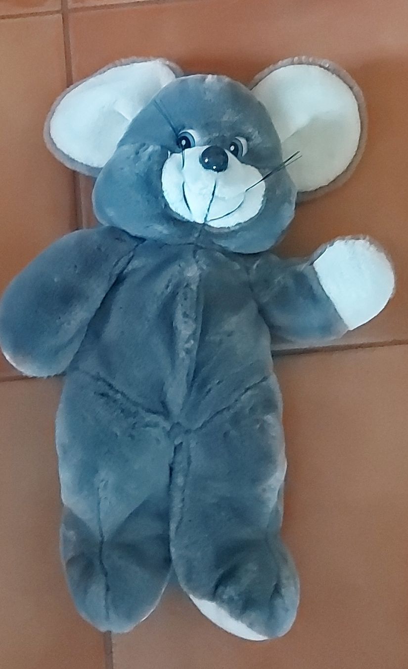 Spielzeuge: Adorable Peluche Souris Grise – Gebraucht aus VUADENS von momy