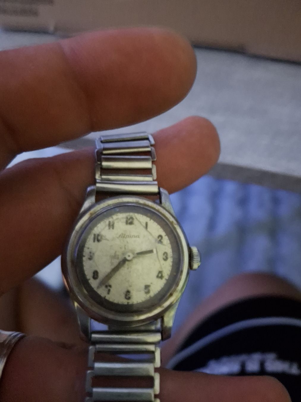 Universal Genève Orologi: Uhrenlot 7,Stk Ab,1.-  Chf. – Difettoso da Reiden venduto da Flomy-72 6