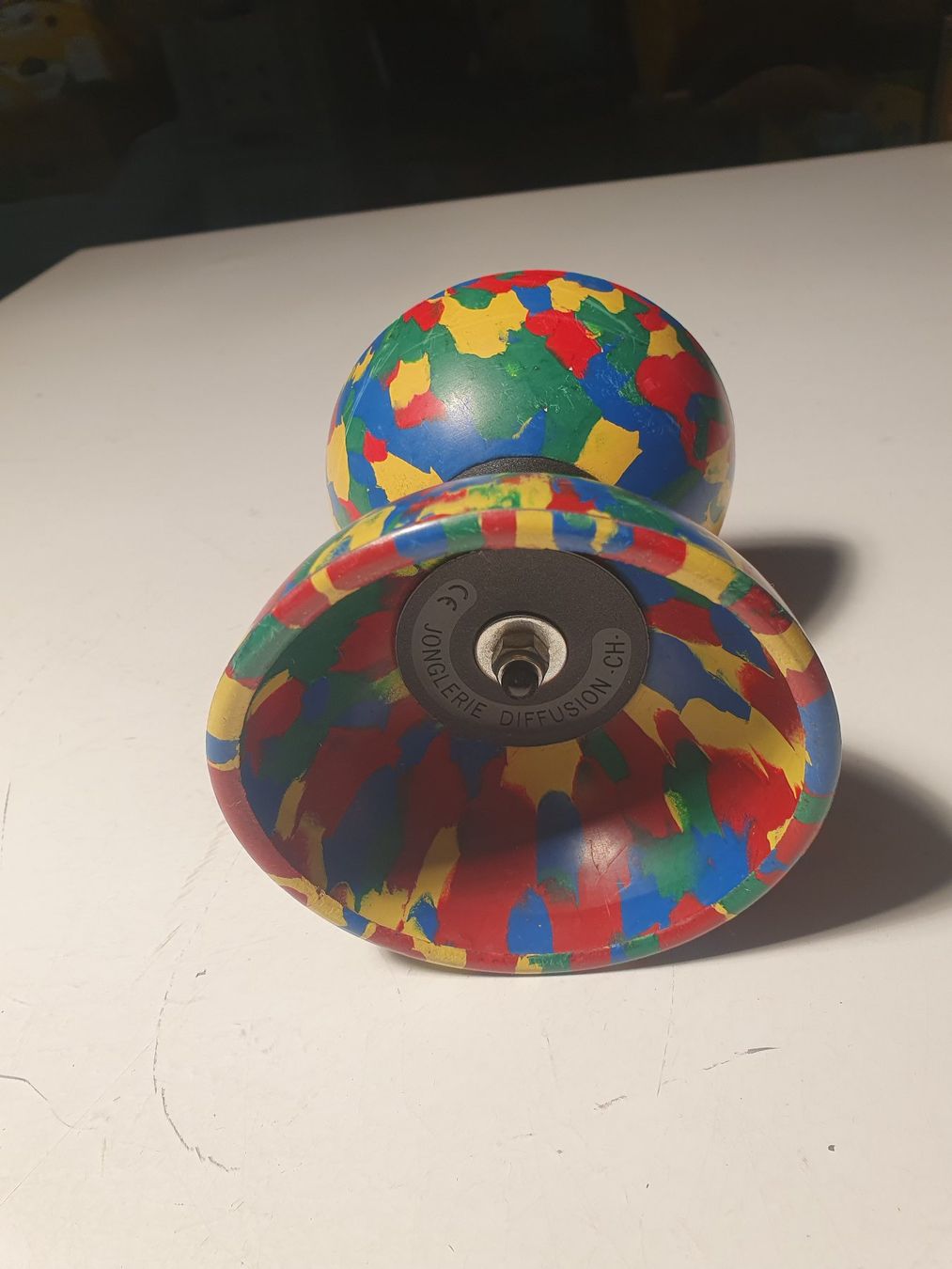 Giocattoli: Diabolo mehrfarbig – Usato da Zürich venduto da loosebone 1